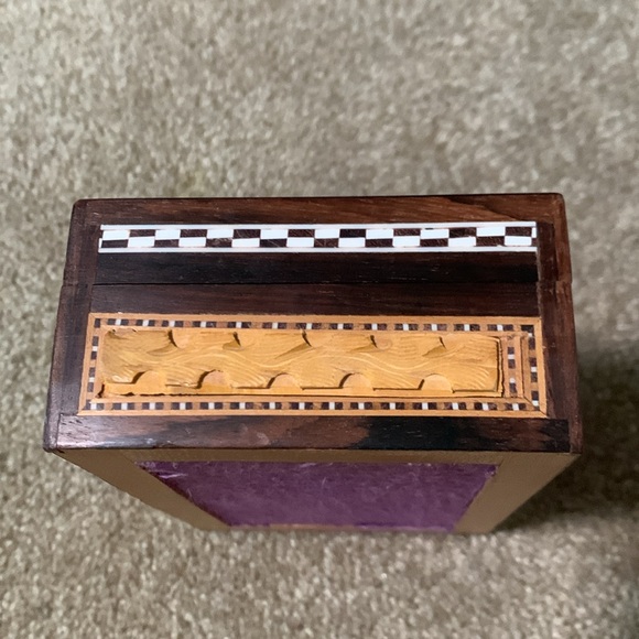 Beautiful Wooden Box - Picture 6 of 9